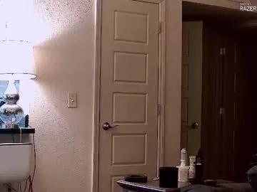 Freechat dilldough405 on Chaturbate