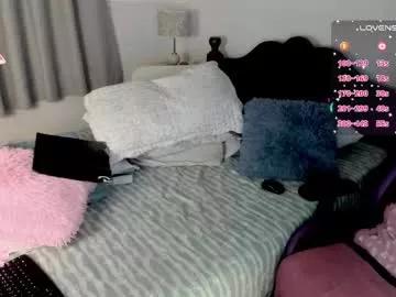 dulcejulia on Chaturbate