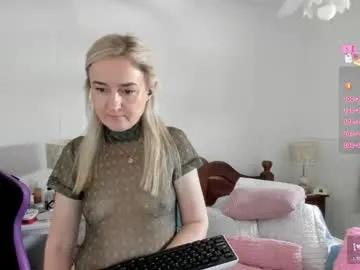 dulcejulia on Chaturbate