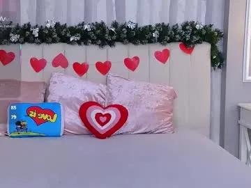 ellaander on Chaturbate 