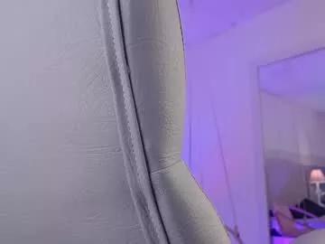 Freechat emerald_gh on Chaturbate