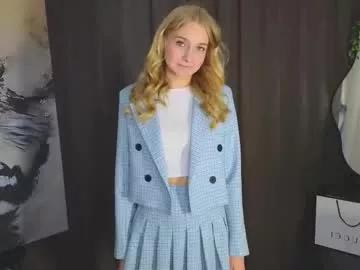 Freechat emilyhewell on Chaturbate