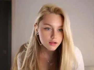 Freechat emmiemurray on Chaturbate