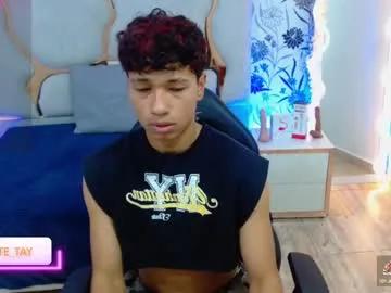 Freechat ette_tay on Chaturbate