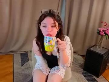 fondaitaliano — GOAL: Legs teasing  Hi my name Luna i love new acquaintances and travels, tell me about yourself  #shy #new #young #natural #18 [150 tokens remaining]