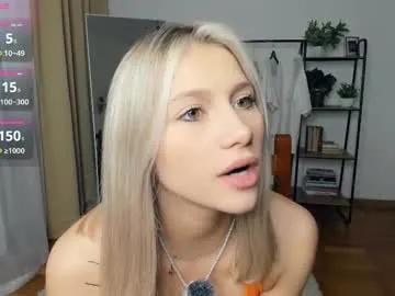 glossybabe_ — wish me good luck ! lovense work !? ... call me Cherry :) #18 #bigboobs #new #blonde #teen [10 tokens remaining]