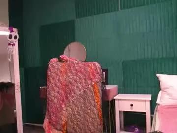 Chaturbate haileymoon85 is Private haileymoon85 — Get my vibes up and make me cum. You'll do too, haha! #milf #mature #italian #c2c #blowjob