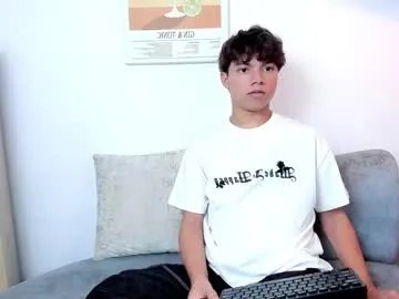 Freechat honeymoon_sariel on Chaturbate