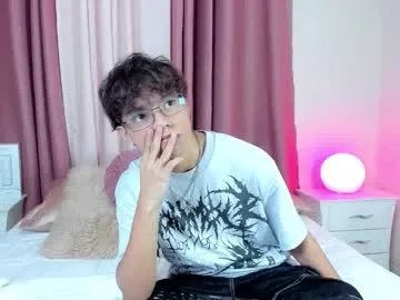 Freechat honeymoon_sariel on Chaturbate