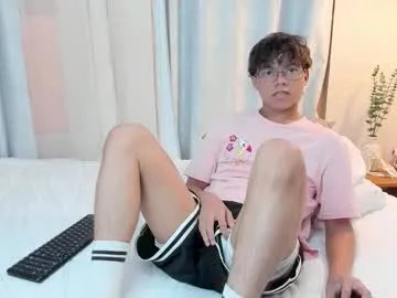 Freechat honeymoon_sariel on Chaturbate