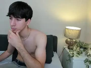 Freechat hotflirtyfella on Chaturbate