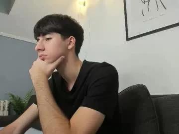 Freechat hotflirtyfella on Chaturbate