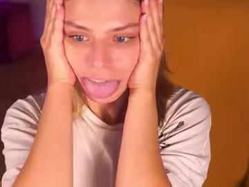 Freechat idontlikeguccibelts on Chaturbate