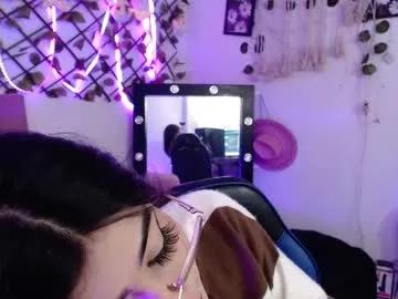 Freechat isa_bunny18 on Chaturbate