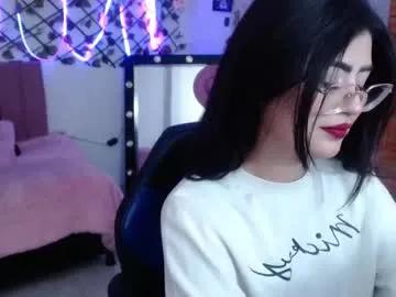 Freechat isa_bunny18 on Chaturbate