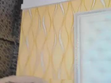 karissia_ — The Queen is back! <3 ! Let's have our fun! <3 | Cum Show! Let's make it cum! <3 * 98 tks left * | #milf #anal #bigtits #bigboobs |