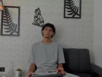 Freechat kenix_7 on Chaturbate