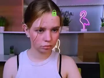 keuli_li — GOAL: breasts in a bra [331 tokens remaining] Welcome to my room! #shy #cute #nonude #18 #new