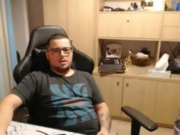 Freechat kevinnlovely on Chaturbate