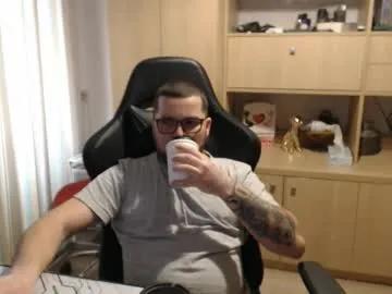 Freechat kevinnlovely on Chaturbate