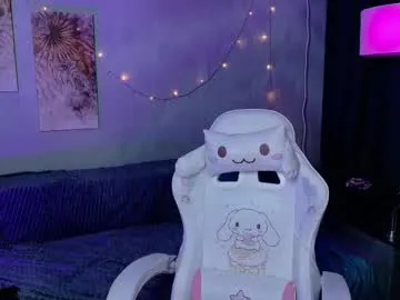 kikimoor on Chaturbate