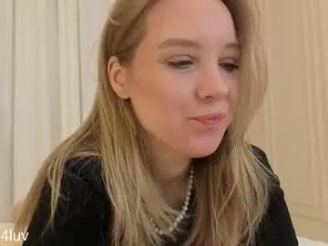 l1n4luv — Hiii, my name Lina !!!! Goal: show color bra  #shy #18 #blonde  #bigboobs [100 tokens remaining]