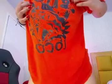 larsonmia on Chaturbate