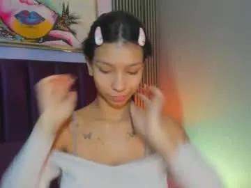 laura_aristizabal_19 — GOAL: naked and twerking [82 tokens remaining] Welcome to my room! #teen #bigboobs #bigtits #erotic #pvt