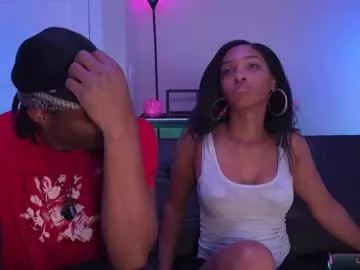 Freechat lavahmoon on Chaturbate