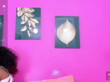 littleebonymommy on Chaturbate 