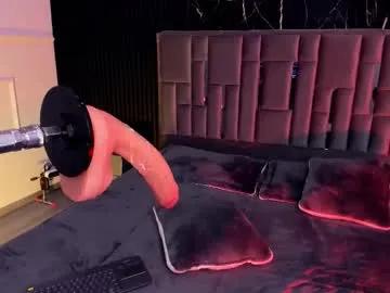 lolaangellx on Chaturbate