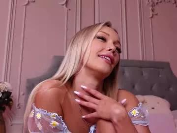 Freechat lucyaddison on Chaturbate