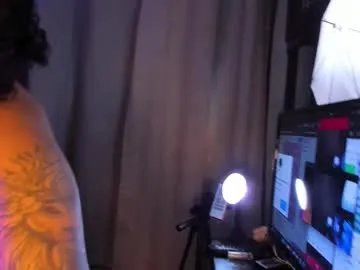 luisa_cameron — MONDAY WITH TOPLESS - Goal: JUMPING BREASTS X2 MIN [10 tokens left] #ebony #latina #pussy #fuckmachine #milk