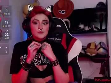 Freechat maevemads on Chaturbate