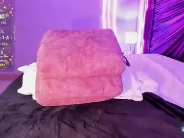 Freechat maralinette22 on Chaturbate