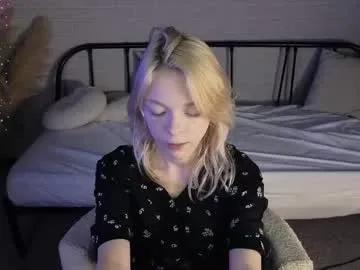 Freechat millaholt on Chaturbate