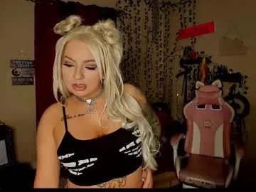 milli_moon on Chaturbate