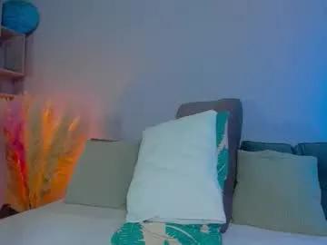 Freechat mirabrunette on Chaturbate