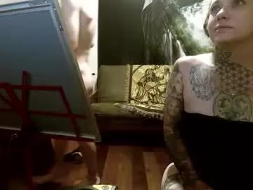 Freechat misshoneybadger333 on Chaturbate