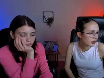 Freechat mona_cloud on Chaturbate