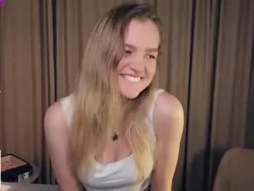 Freechat moonperedz on Chaturbate