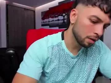 nick_klaus — GOAL: OUT SHIRT [100 tokens remaining] Welcome to my room! Thanks for being here #feet #lovense #hairy #cum #bigcock #cut