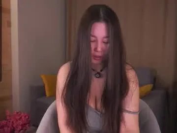 nicoledurham on Chaturbate