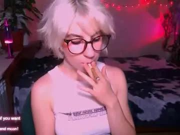 Freechat obedientt_ on Chaturbate