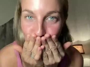 onyx_unleashed — Take bottoms OFF!   [1662 tokens left]