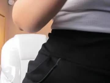 Freechat perlapreciosa on Chaturbate