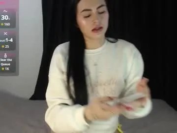 petite_linda on Chaturbate