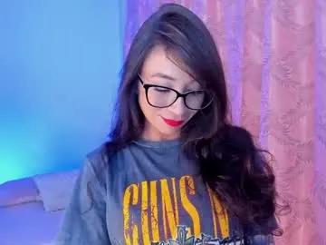 riley_bensongh — GOAL: Suck feet [53 tokens remaining] here is your sensual girl  #feet #fit #natural #footjob #muscle