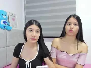 Freechat roseandmiah on Chaturbate