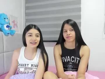 Freechat roseandmiah on Chaturbate